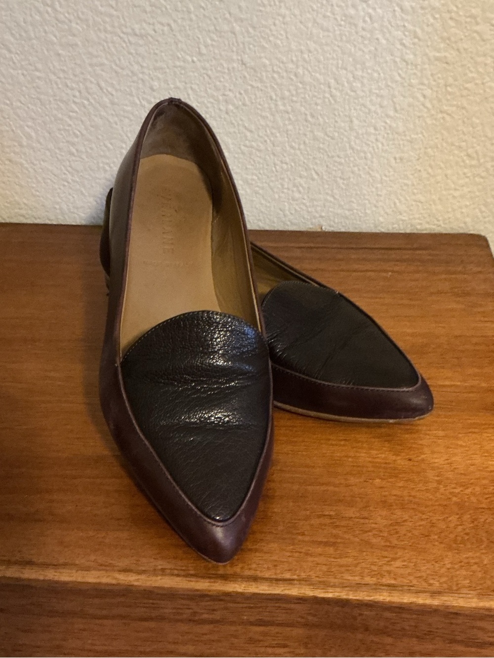 Everlane "The Modern Point" Loafers in the two-tone Oxblood / burgundy